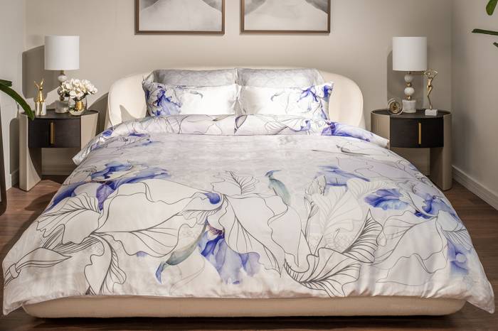 180JOD-18027 Комплект постельного белья Ирисы , тенсель,  200*220-1шт, 50*70-2 шт