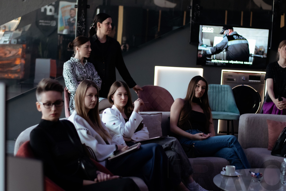 Презентация напольных покрытий Alpine Floor