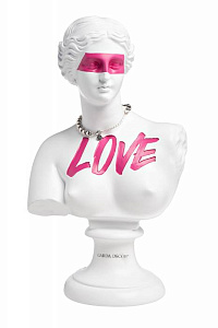 D3522 Статуэтка 