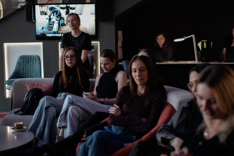 Презентация напольных покрытий Alpine Floor