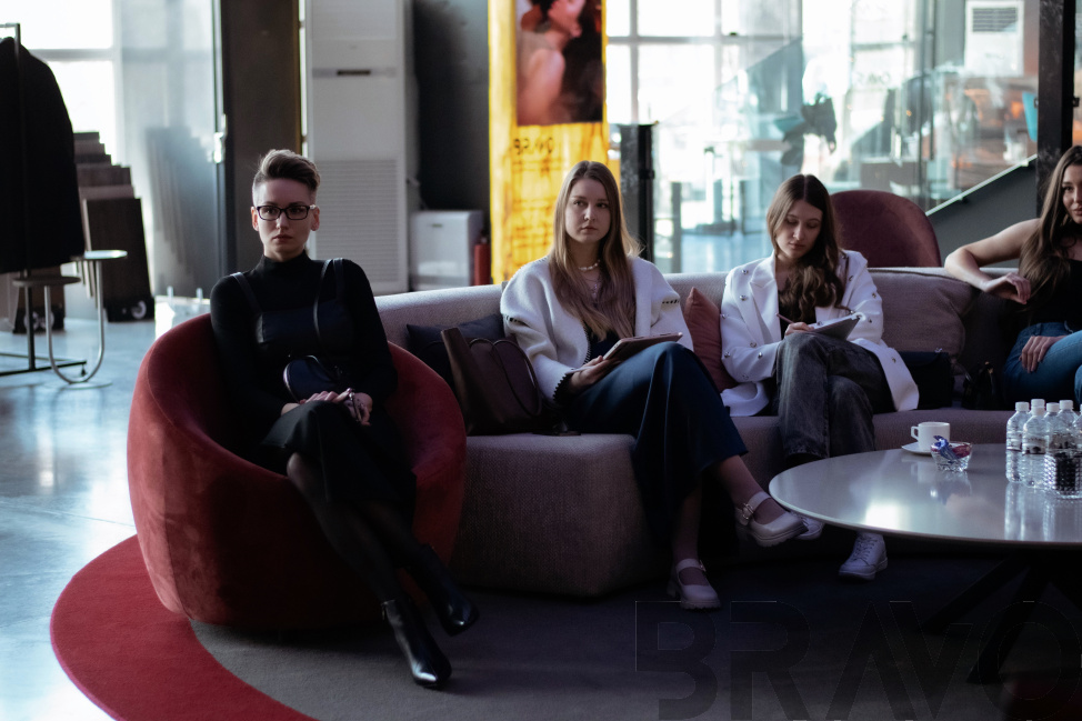 Презентация напольных покрытий Alpine Floor