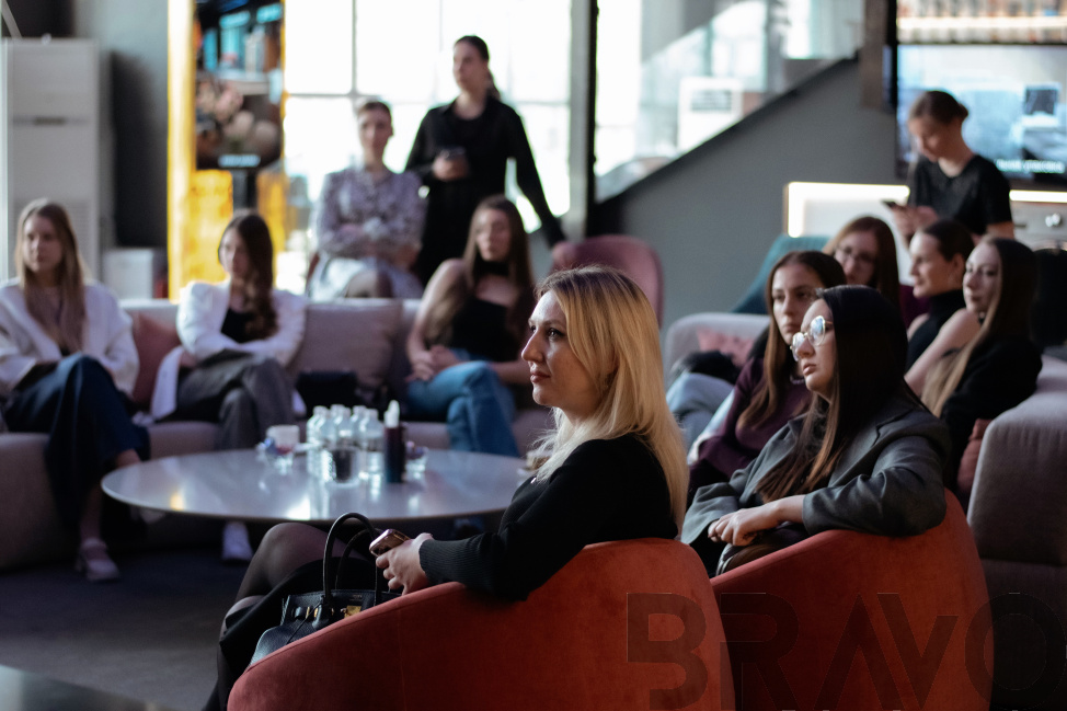 Презентация напольных покрытий Alpine Floor