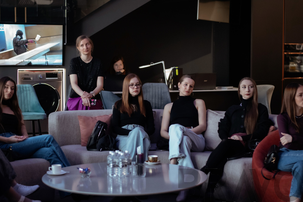 Презентация напольных покрытий Alpine Floor