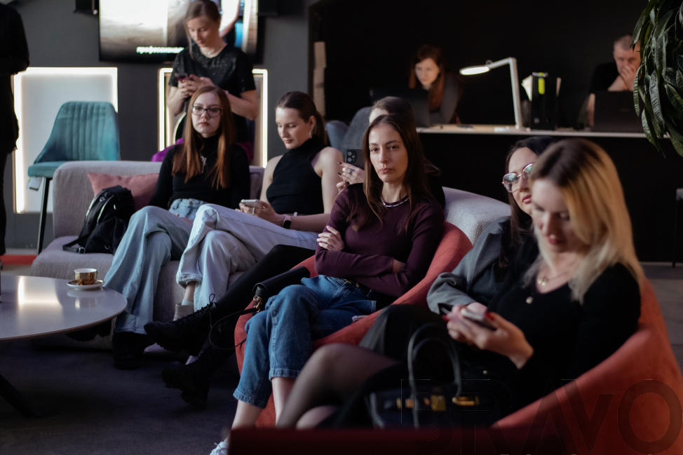 Презентация напольных покрытий Alpine Floor