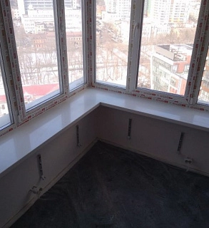 Подоконник из камня