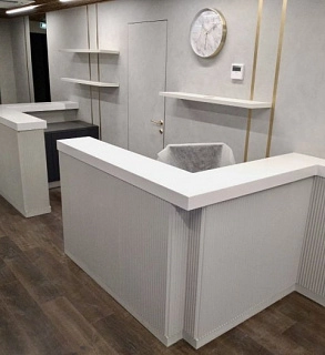 Стойка ресепшн  отель 