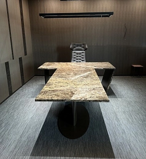 Стол в кабинет генерального директора 