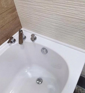 Акриловый плинтус 