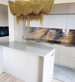 Столешница + остров из кварцевого агломерата