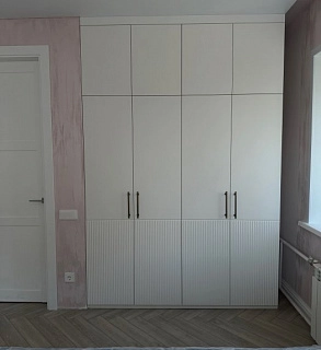 Шкаф в спальню