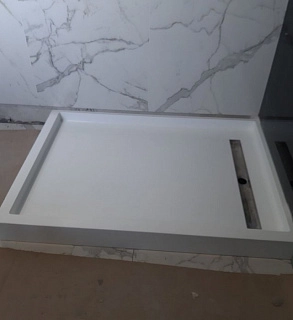 Душевой поддон из камня