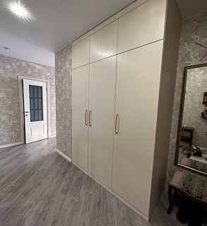 Шкаф в коридор