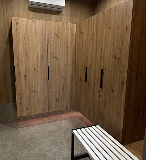 Шкаф в спортивный зал