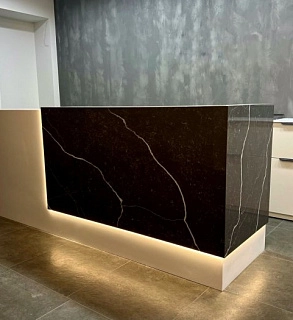 Стойка ресепшн 