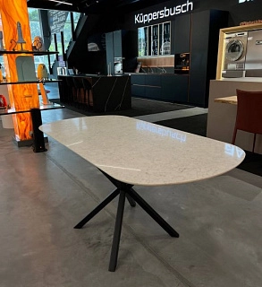 Кухонный стол