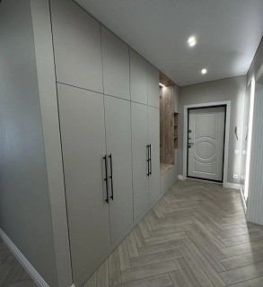 Шкаф в прихожую