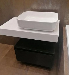 Подвесная тумба и столешница под раковину из камня