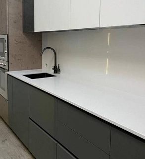 Столешница на кухню и стеновая панель